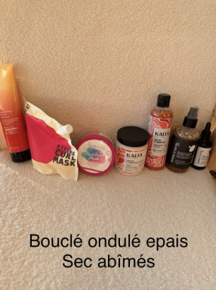 Routine cheveux ondulés sec et abimés