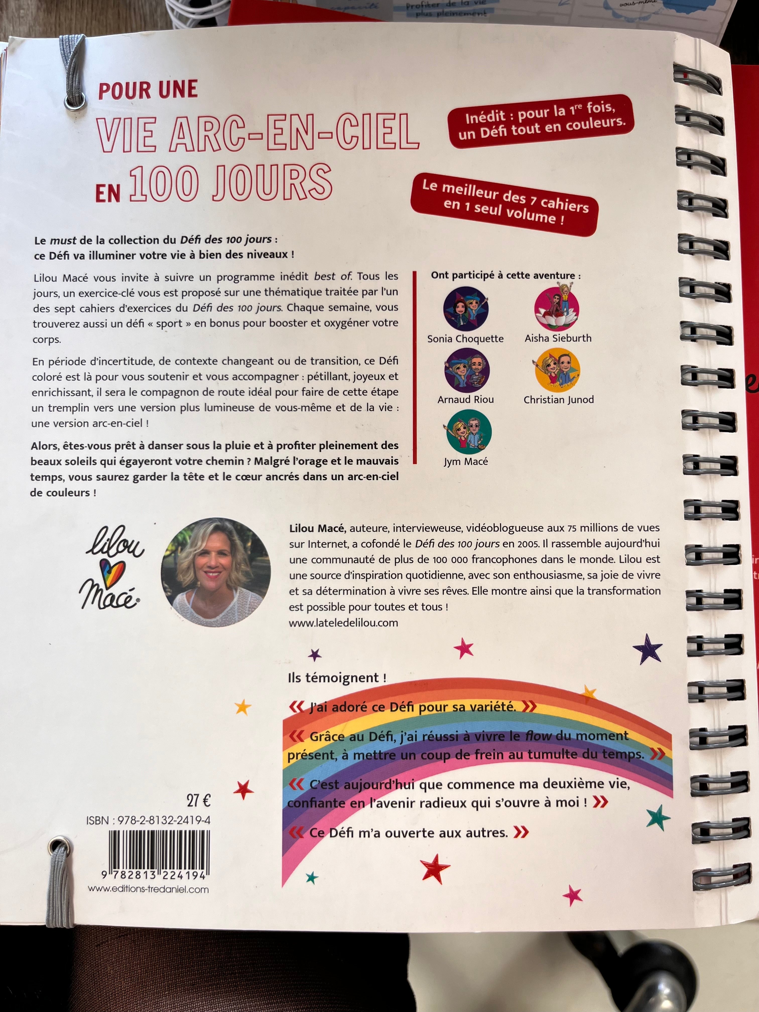 Le défilé 100 jours pour une vie en arc-en-ciel