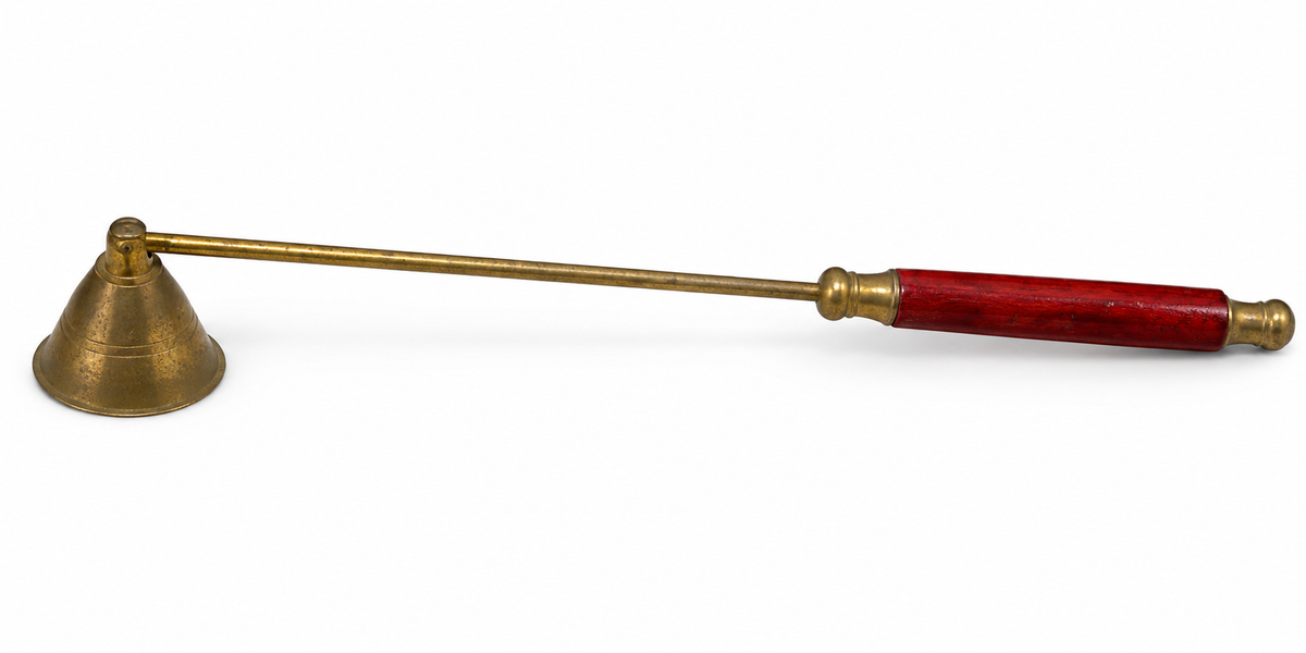 Éteignoir à bougie à longue tige dorée, cloche articulée et manche verni rouge