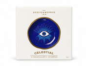 Vide-poche Œil Starry Eyed Celestial de Designworks Ink dans sa boîte, sur fond blanc